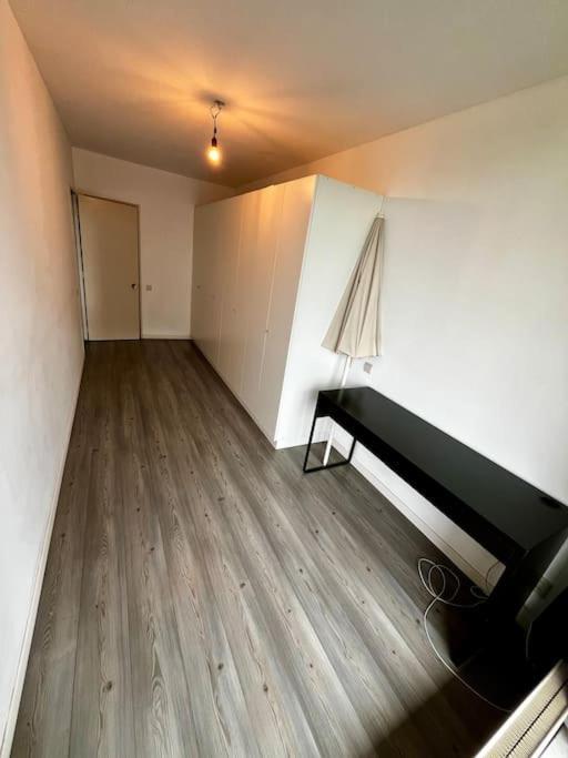 Big Apartment With Parking In Antuérpia Exterior foto