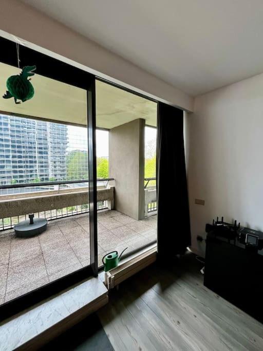 Big Apartment With Parking In Antuérpia Exterior foto