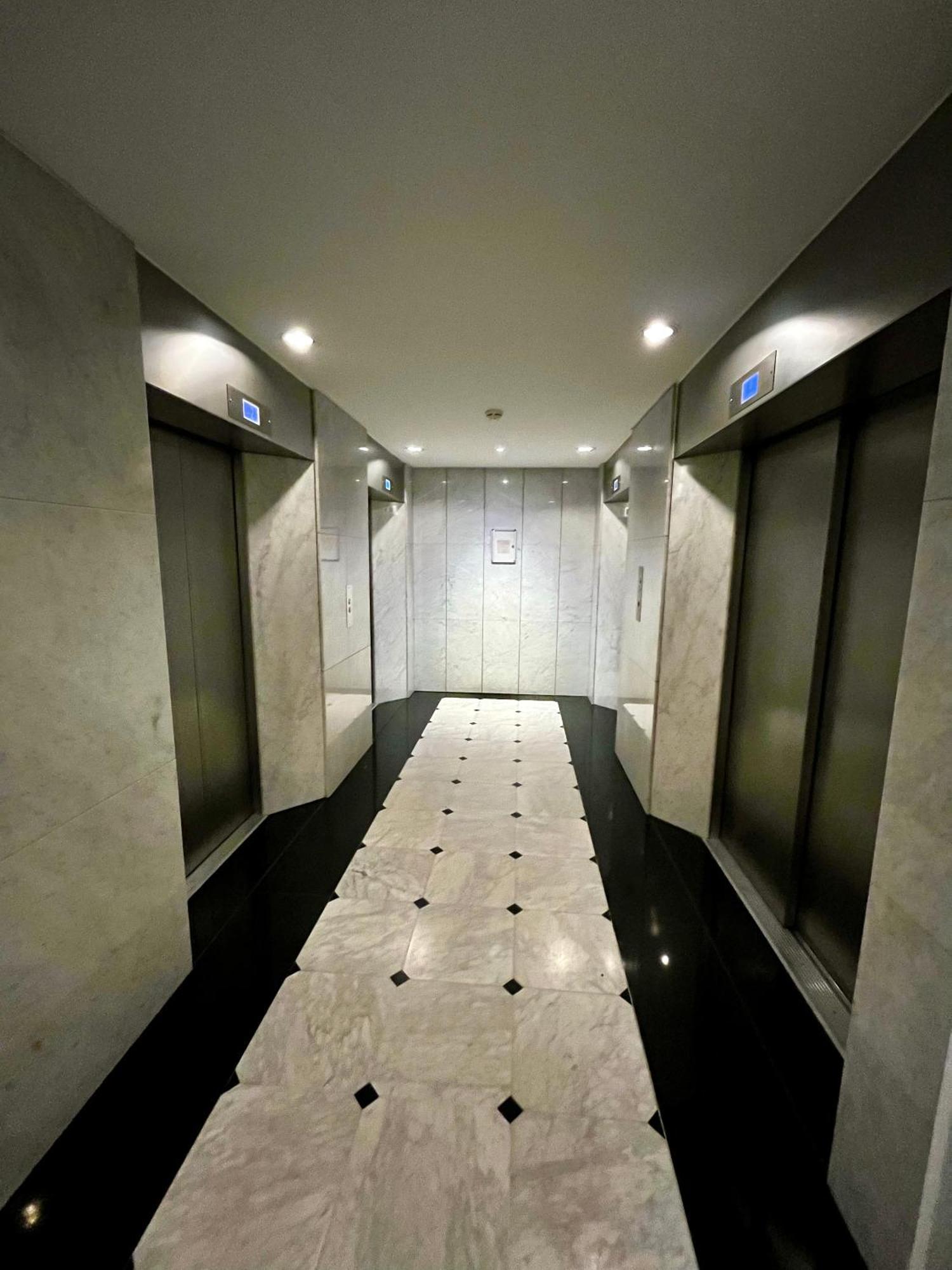 Big Apartment With Parking In Antuérpia Exterior foto