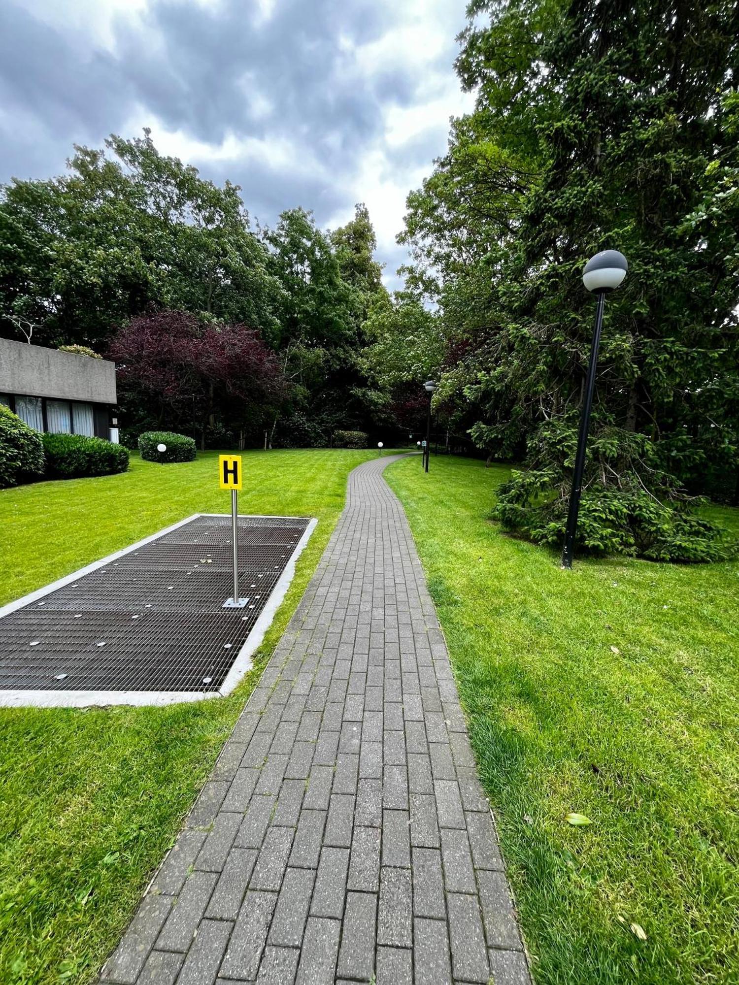 Big Apartment With Parking In Antuérpia Exterior foto