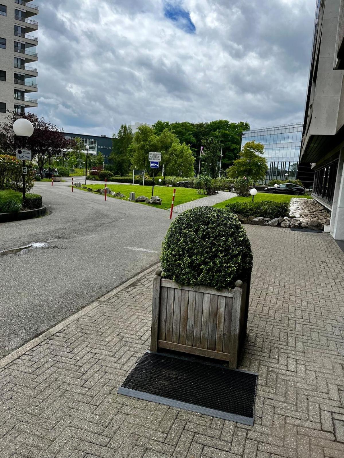 Big Apartment With Parking In Antuérpia Exterior foto